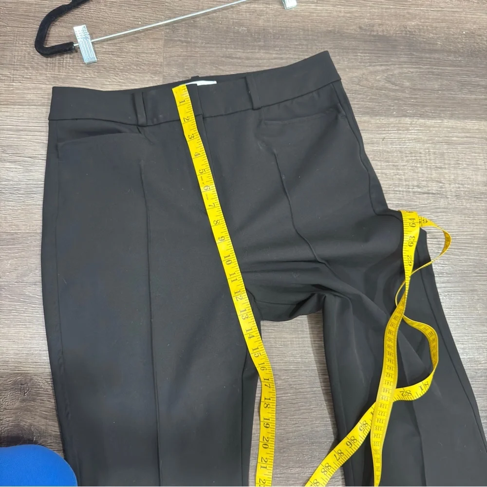 Reiss Claude
High Rise Flared Trousers in Black - Picture 9 of 11